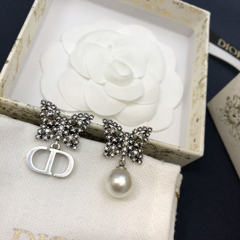 chr1st1an D10r earrings